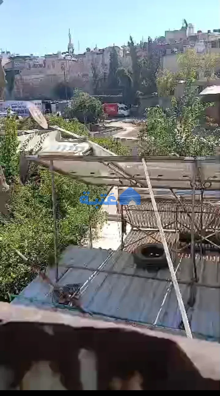 بيت 5 غرف 170 متر مربع غير مفروشة للبيع