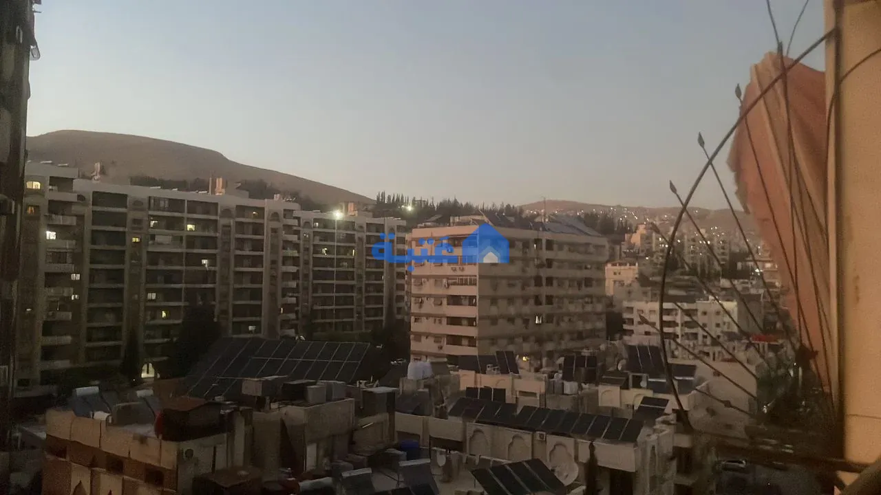شقة 4 غرف 160 متر مربع غير مفروشة للبيع