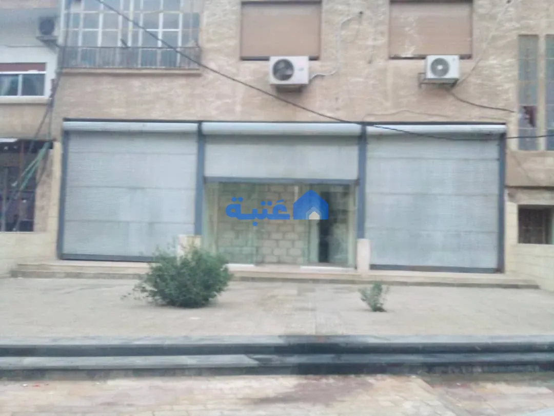 محل 120 متر مربع للبيع