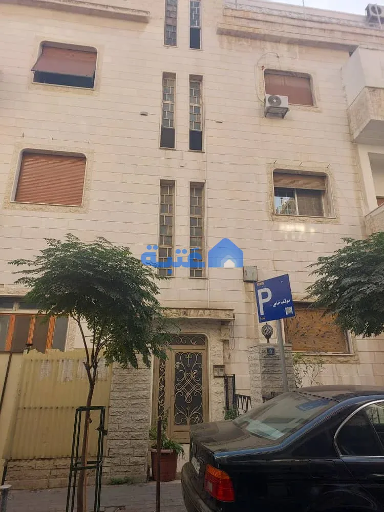 شقة 4 غرف 155 متر مربع غير مفروشة للبيع
