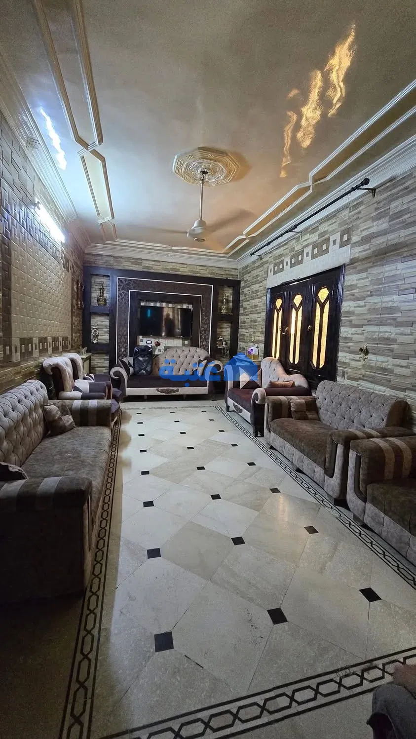 شقة 6 غرف 650 متر مربع غير مفروشة للبيع