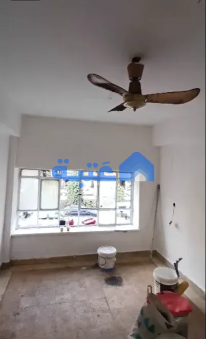محل 15 متر مربع للإيجار