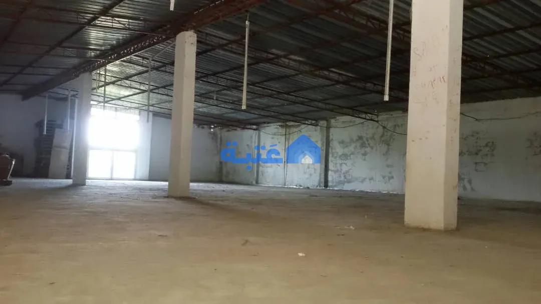 مستودع 1200 متر مربع للبيع