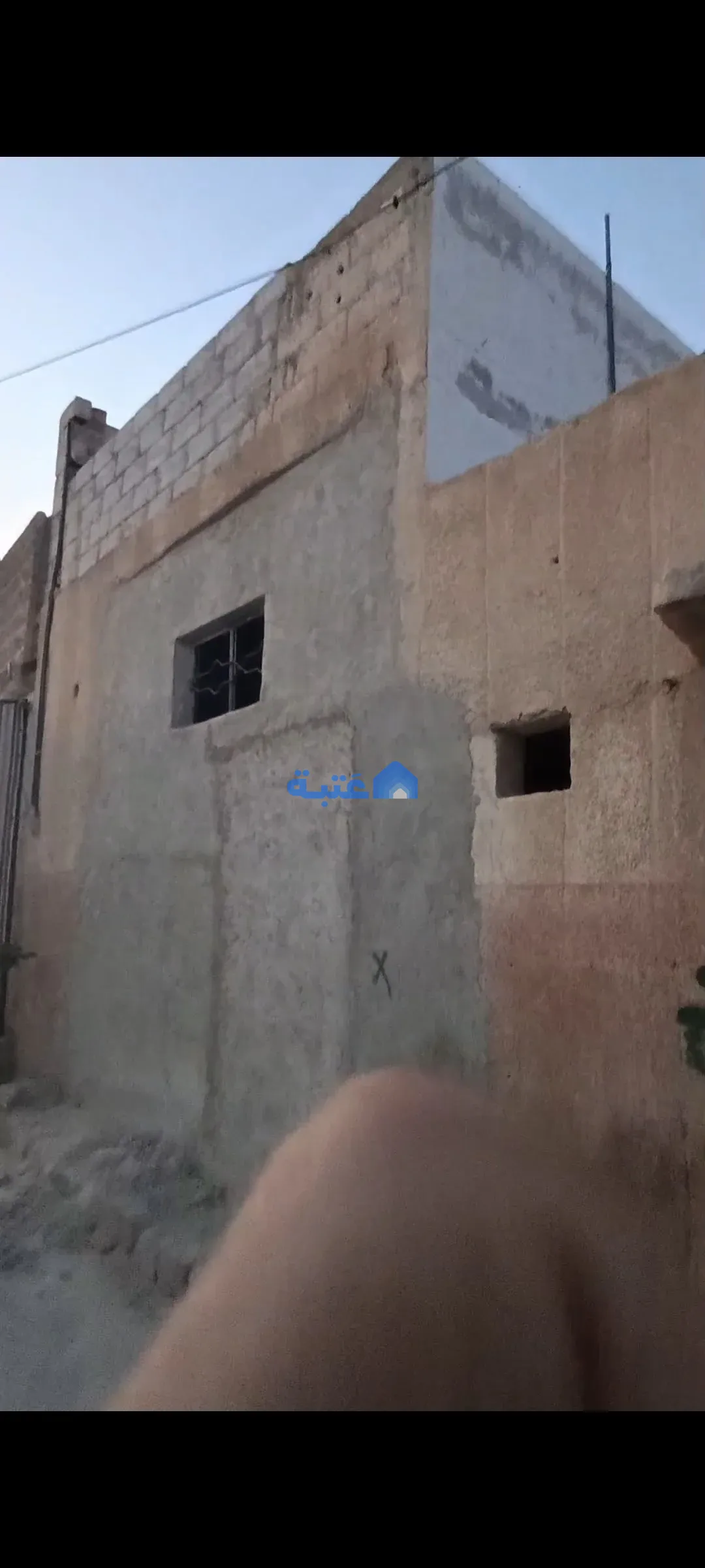 بيت 5 غرف 350 متر مربع غير مفروشة للبيع
